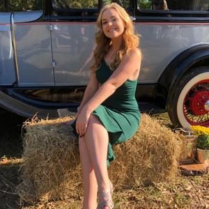 Meet your Posher, Hailee